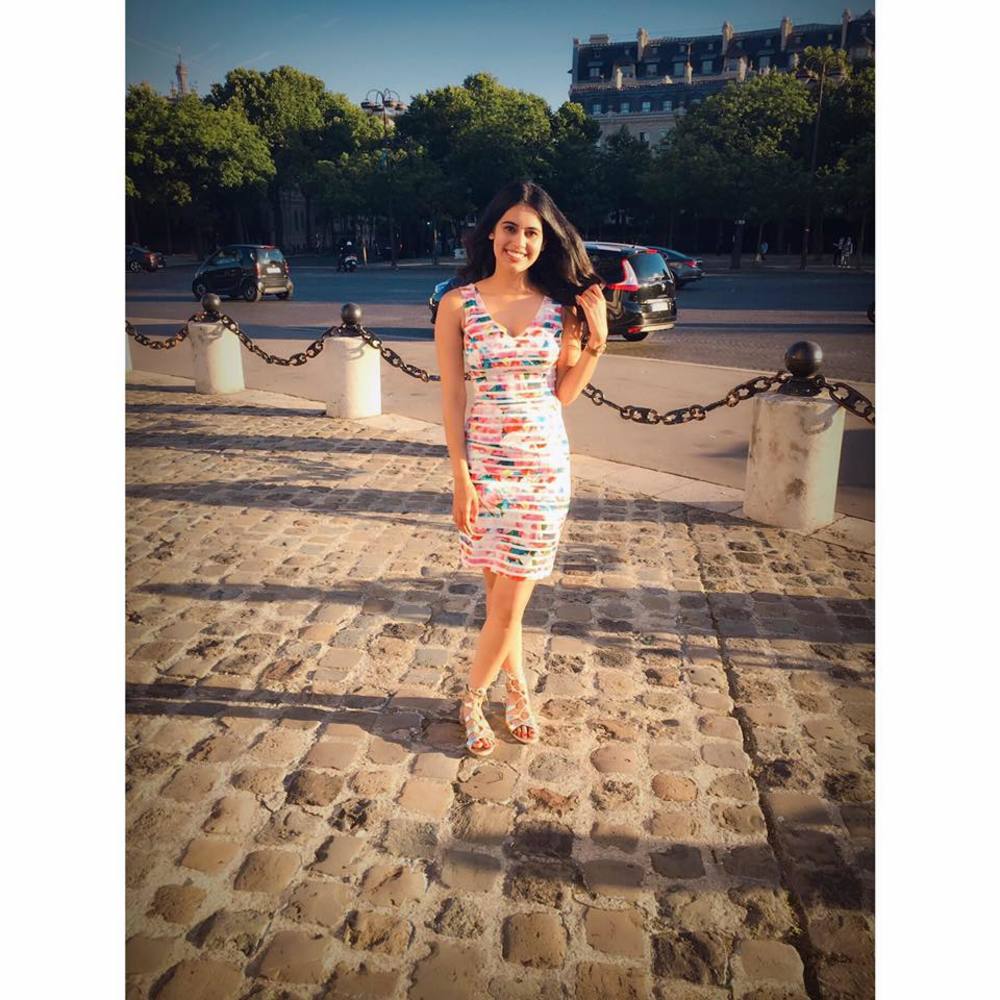 Meet your Posher, Shruti